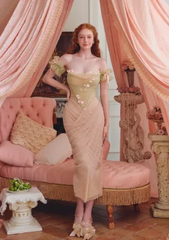 Écoute Les Fleurs Tomber Dress