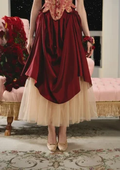 Curve & Plus A Renaissance of Grace Skirt