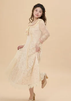 Curve & Plus Dreamland Novelist Knit Dress
