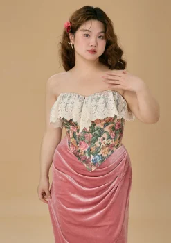 Curve & Plus Flower & Banquet Corset