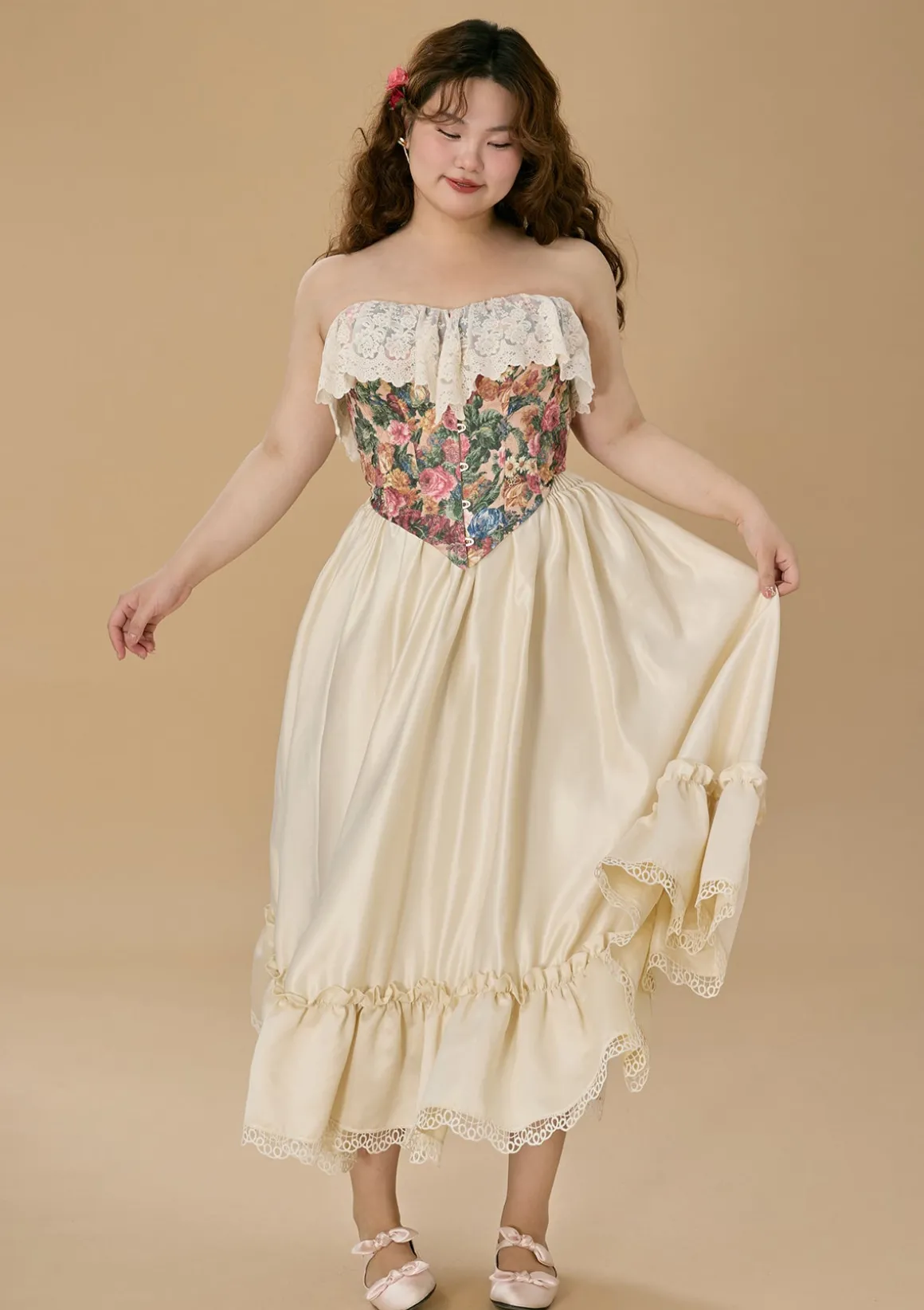 Curve & Plus Flower & Banquet Corset