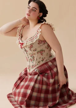 Curve & Plus Rosey Christmas Cottage Corset