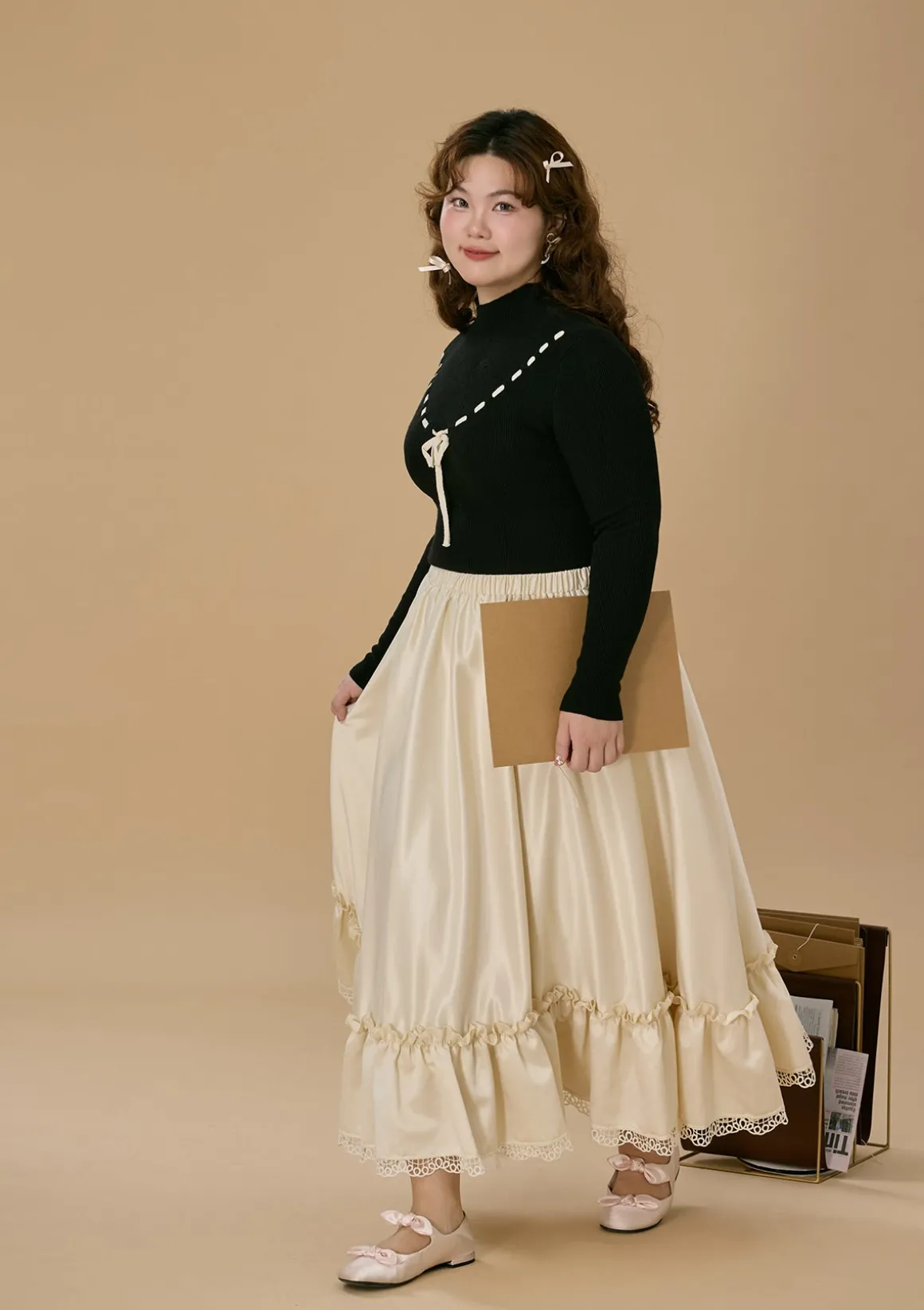 Curve & Plus Strawberry Post Office Knit Bottom Shirt