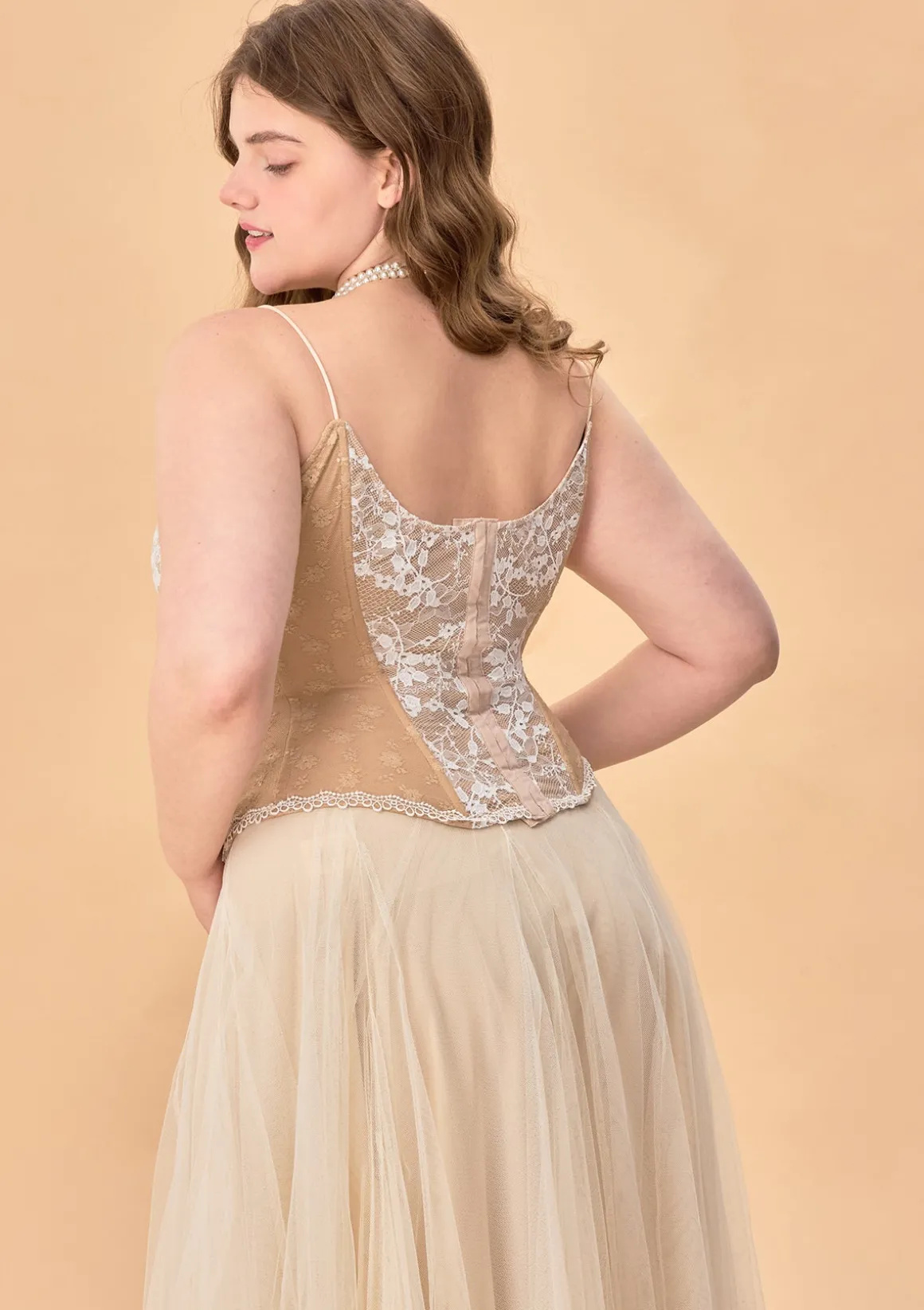 Curve & Plus "White Moon, Weaving Dreams" Corset
