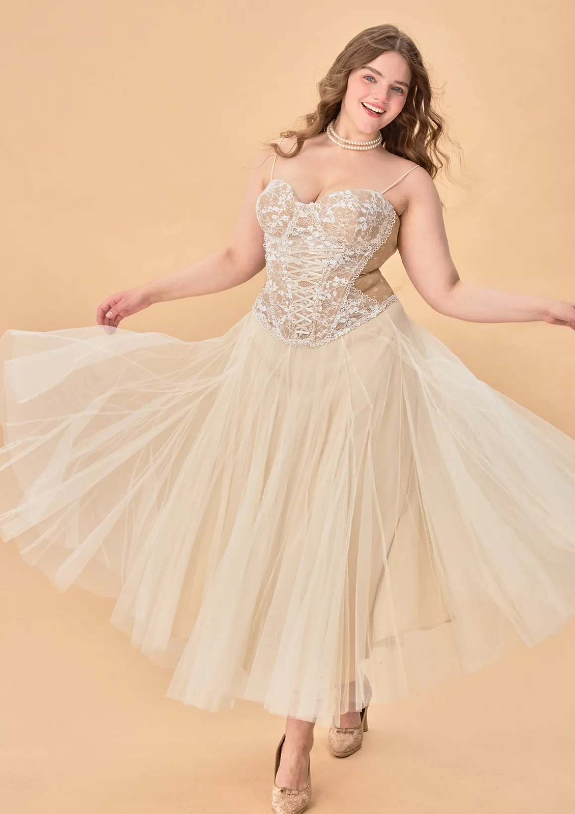 Curve & Plus "White Moon, Weaving Dreams" Corset
