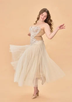 Curve & Plus "White Moon, Weaving Dreams"Gauze Skirt