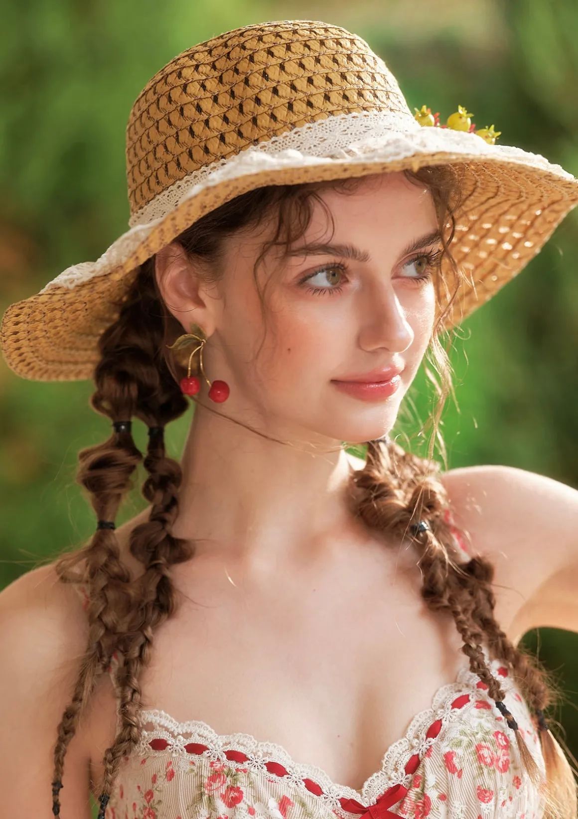 Jasminette & Cherry Hat
